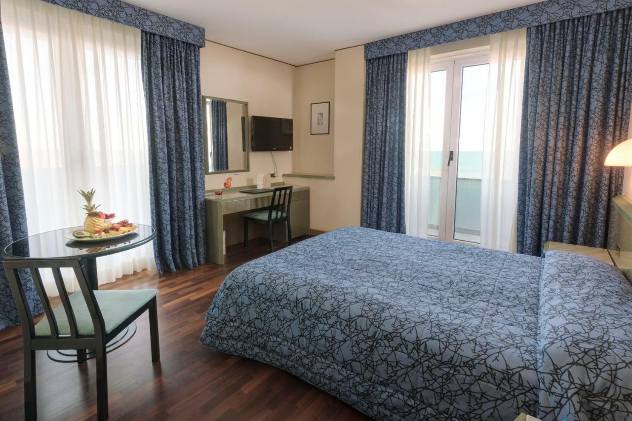 Hotel Royal فيرمو المظهر الخارجي الصورة