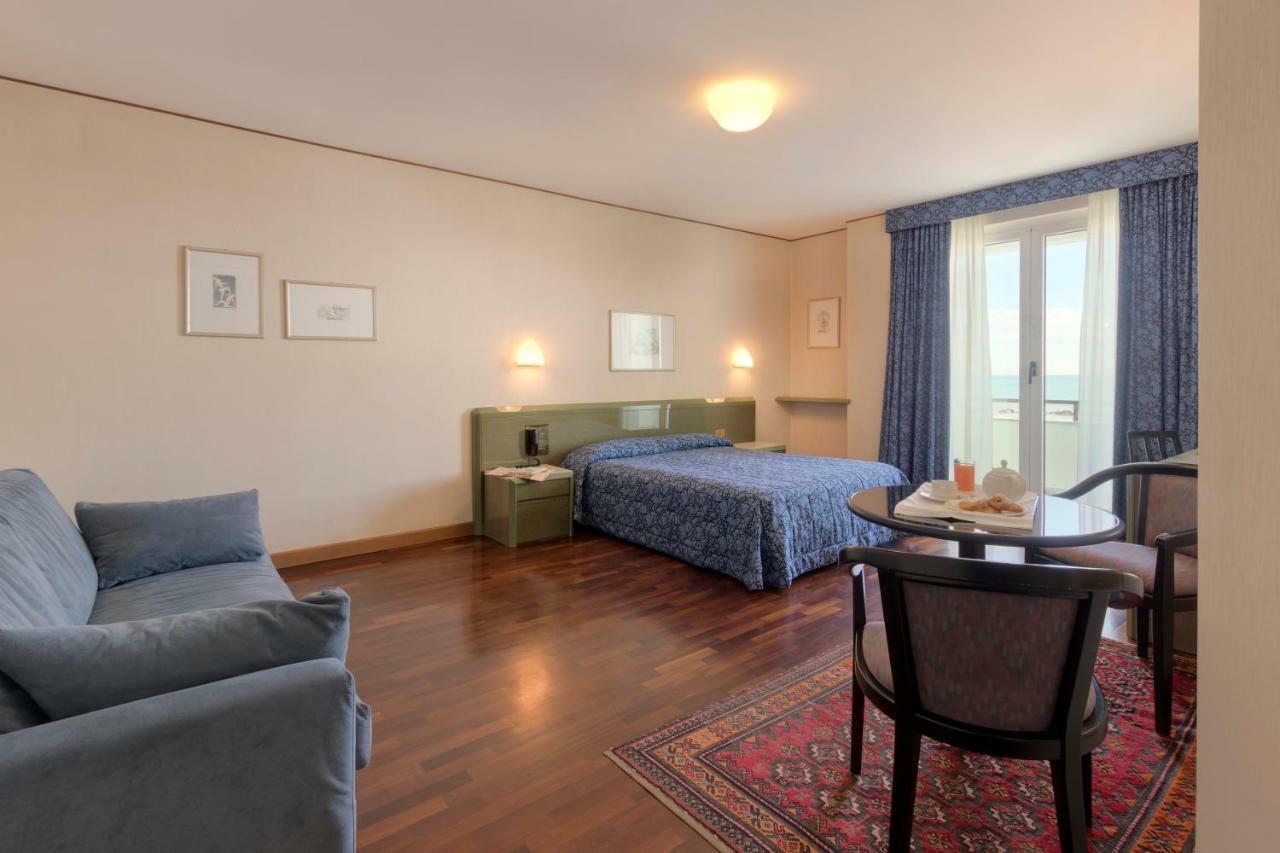 Hotel Royal فيرمو المظهر الخارجي الصورة